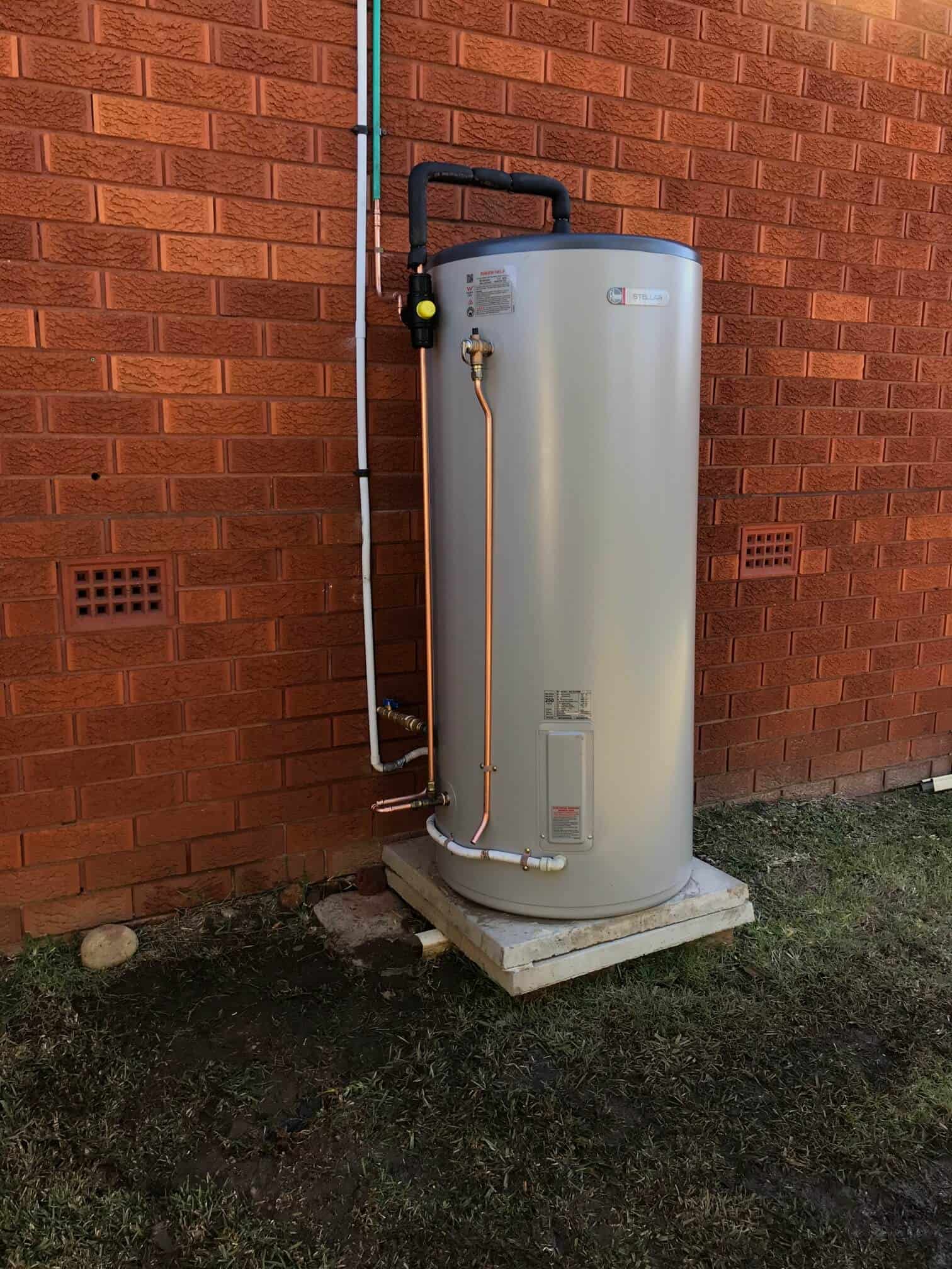 Electric Hot Water Services Brisbane | Du0026S Plumbing Group